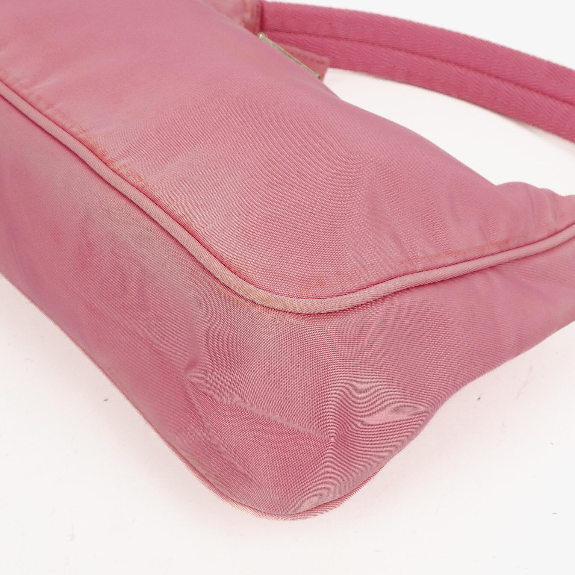 Prada Tessuto Mini Hobo-Tasche aus pinkem Nylon