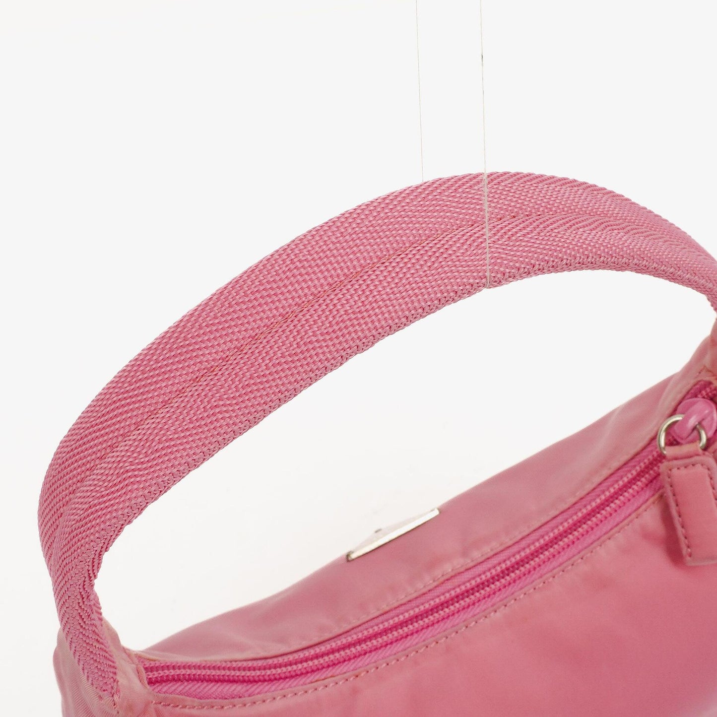 Prada Tessuto Mini Hobo-Tasche aus pinkem Nylon