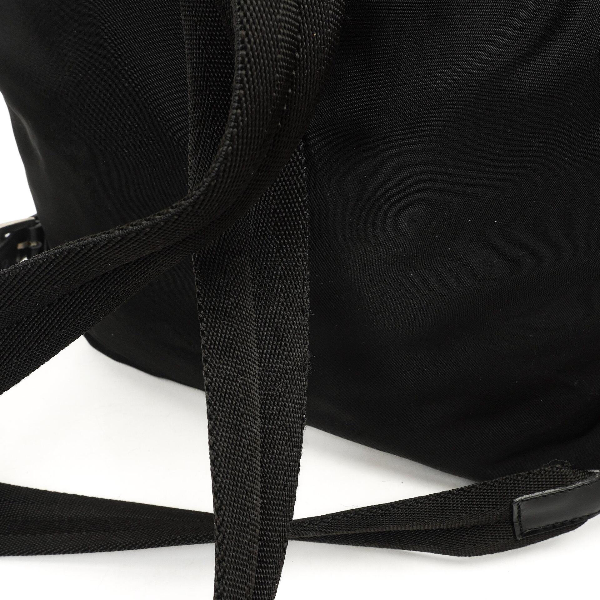 Prada Tessuto Nylon Mittlerer Rucksack Schwarz Mit Lederbesatz