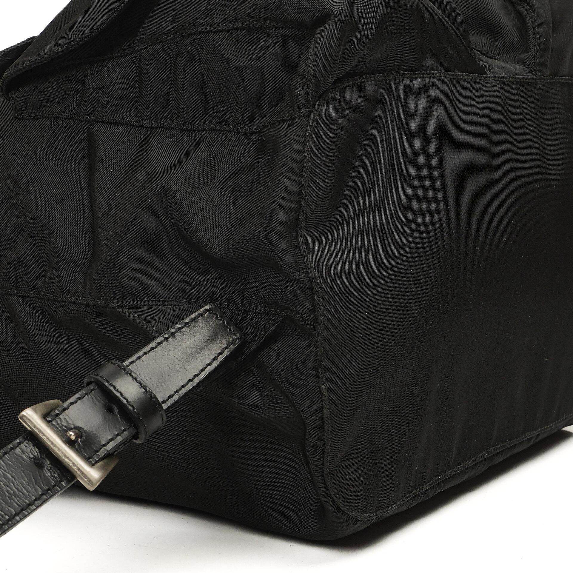 Prada Tessuto Nylon Mittlerer Rucksack Schwarz Mit Lederbesatz