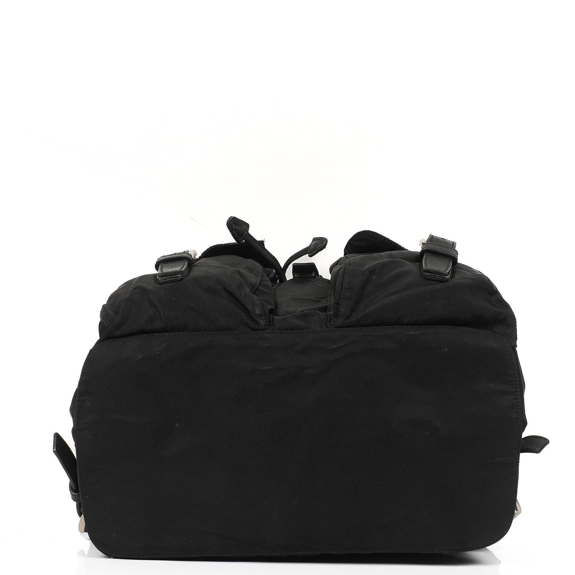 Prada Tessuto Vela Nero großer Rucksack aus schwarzem Nylon mit zwei Taschen