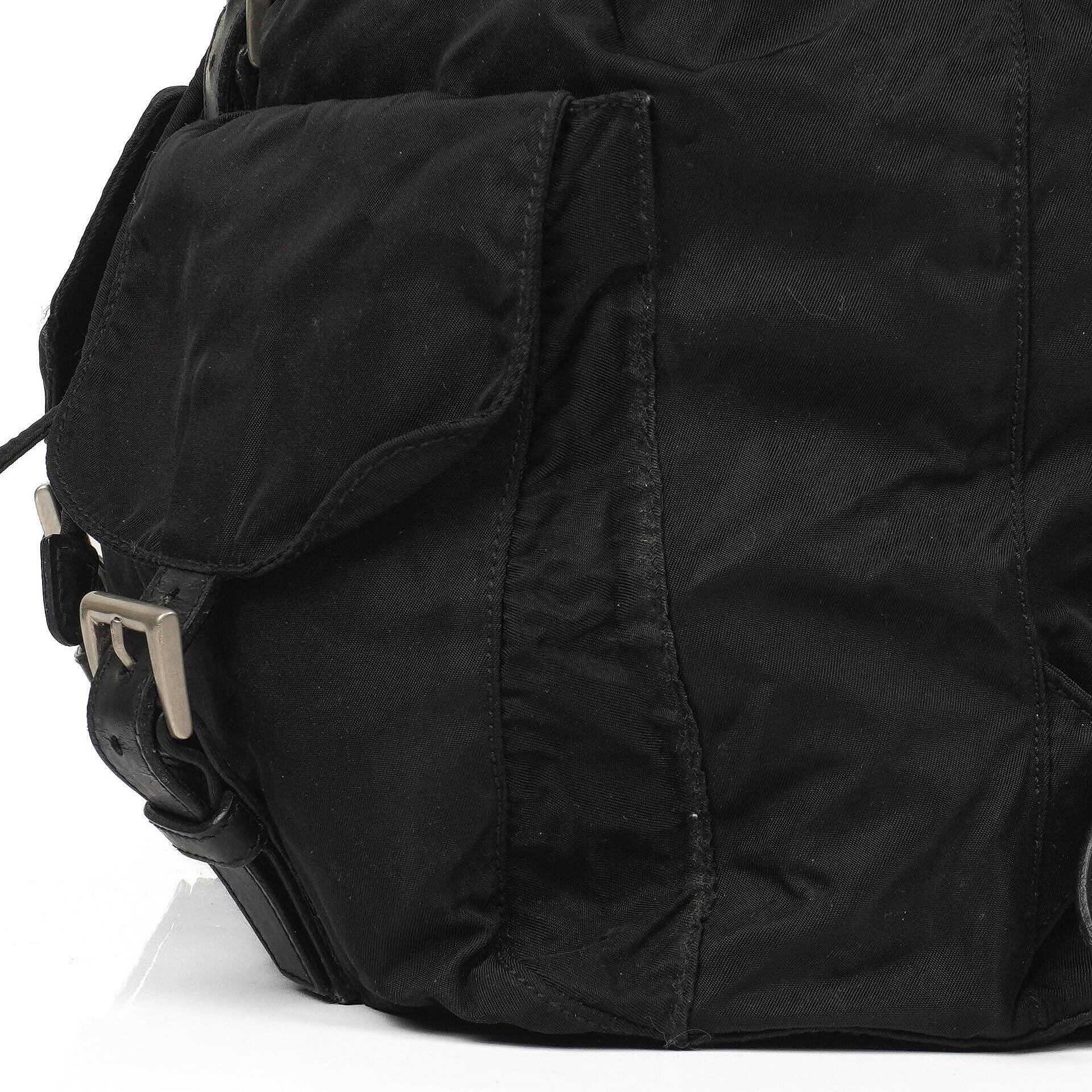 Prada Tessuto Vela Nero großer Rucksack aus schwarzem Nylon mit zwei Taschen