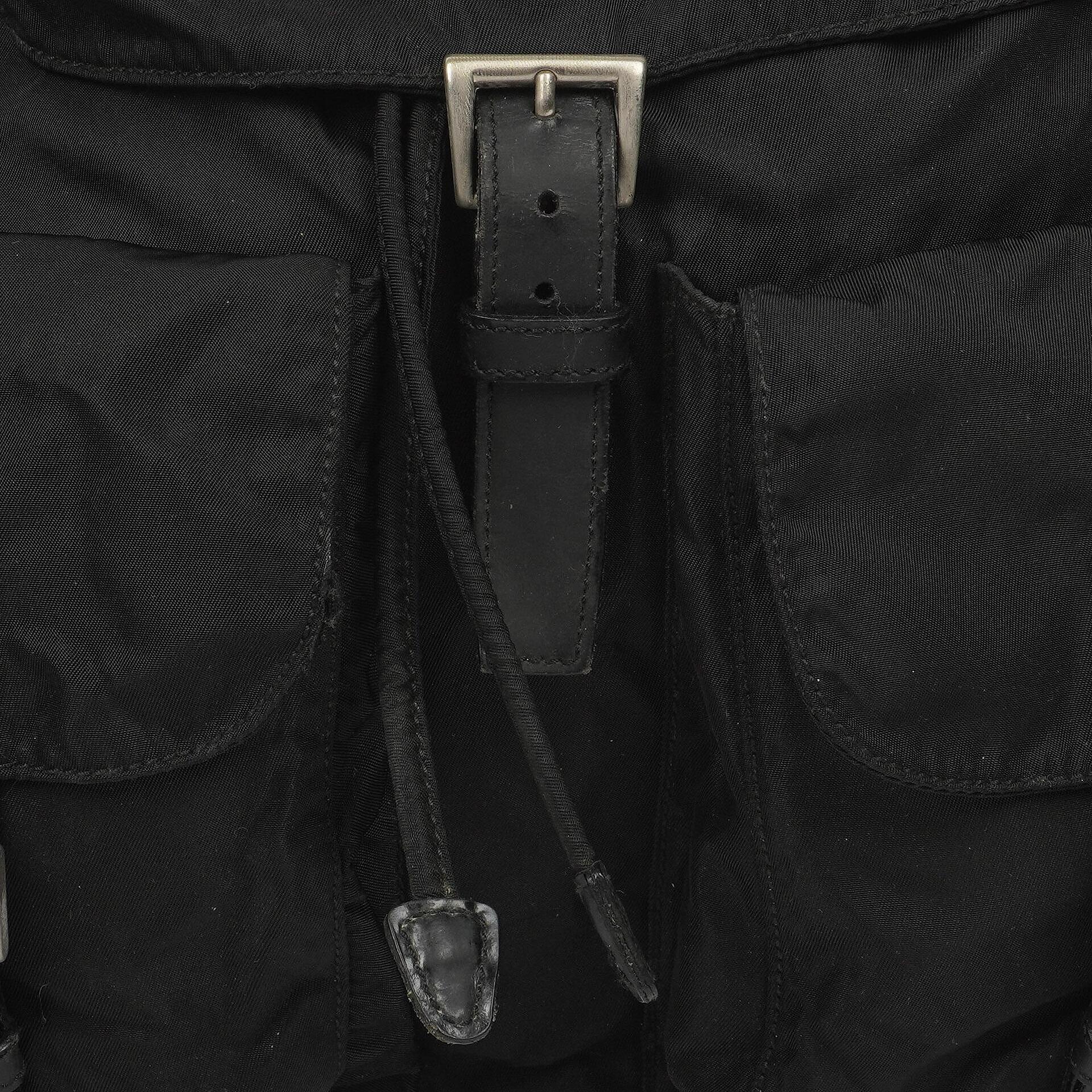Prada Tessuto Vela Nero großer Rucksack aus schwarzem Nylon mit zwei Taschen