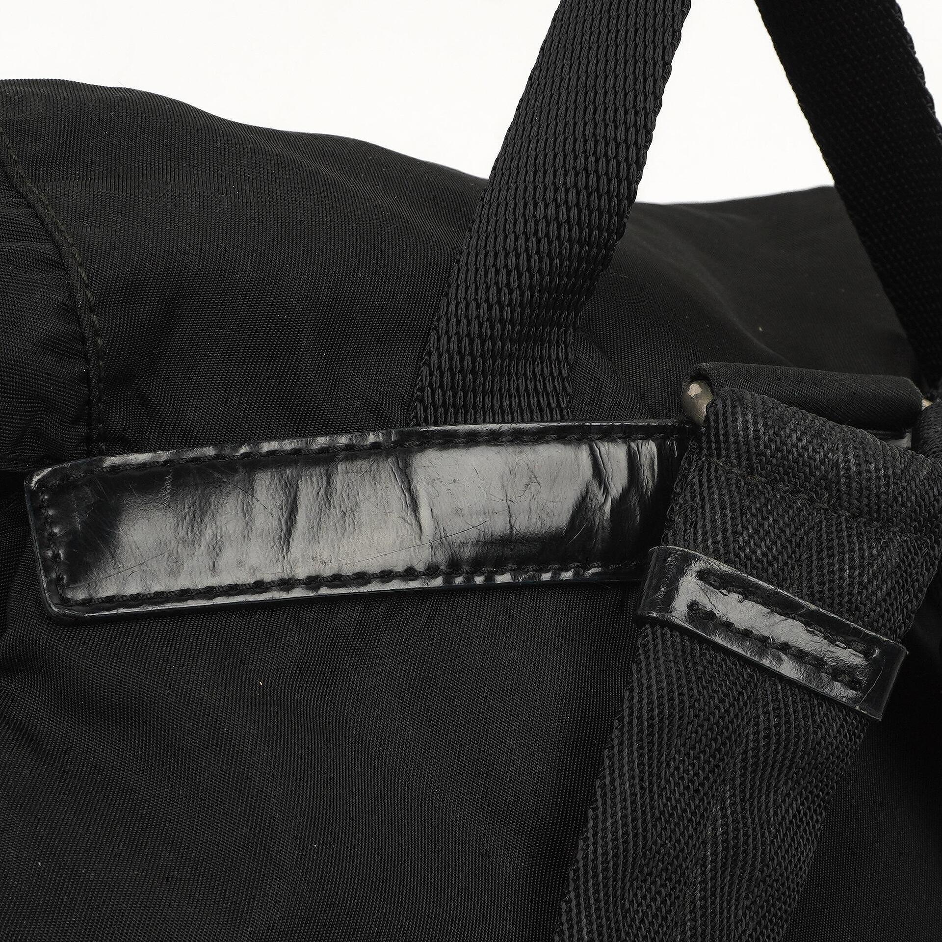 Prada Tessuto Vela Nero großer Rucksack aus schwarzem Nylon mit zwei Taschen