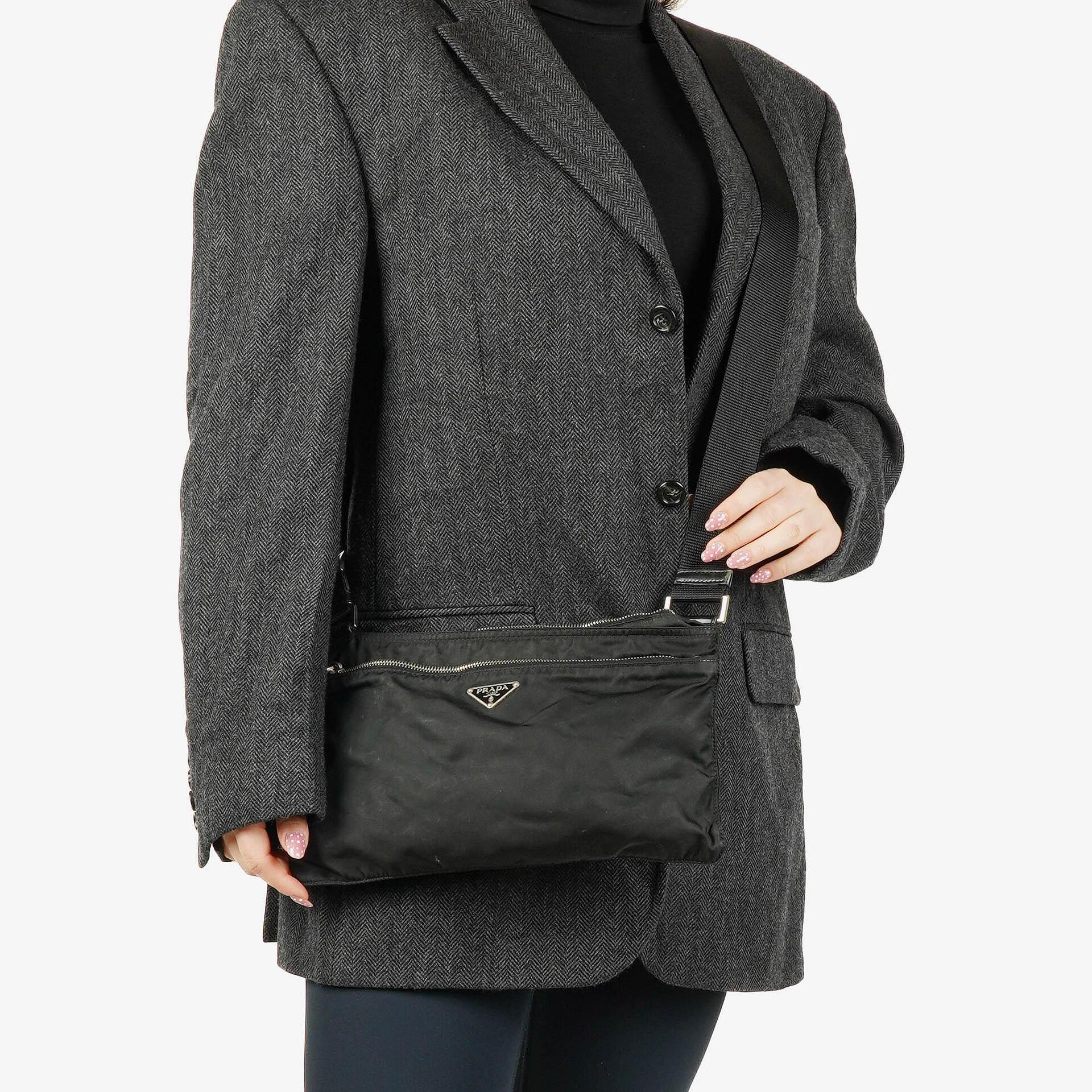 Prada Vela Sport Schwarze Nylon Umhängetasche