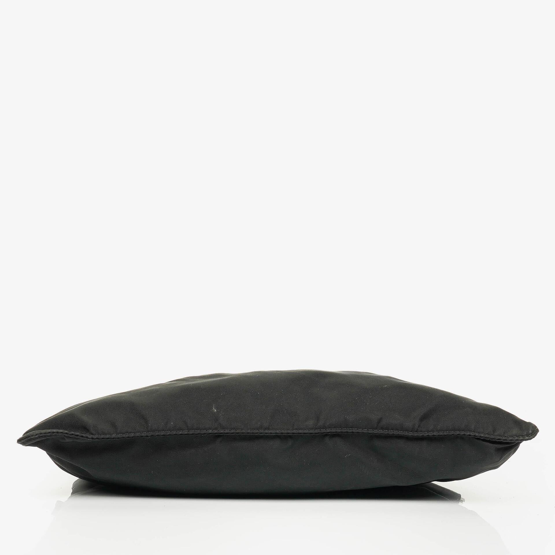 Prada Vela Sport Schwarze Nylon Umhängetasche