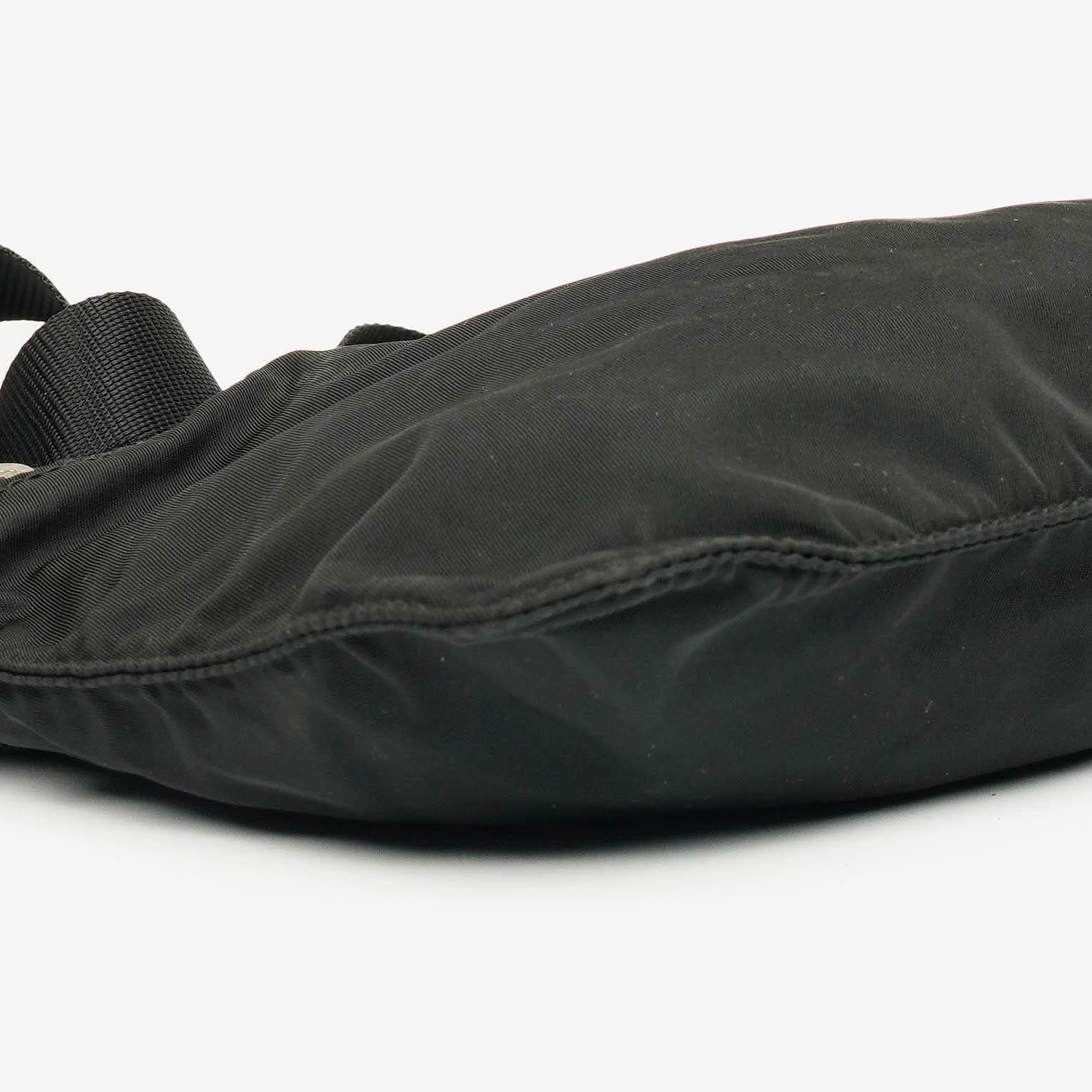 Prada Vela Sport Schwarze Nylon Umhängetasche