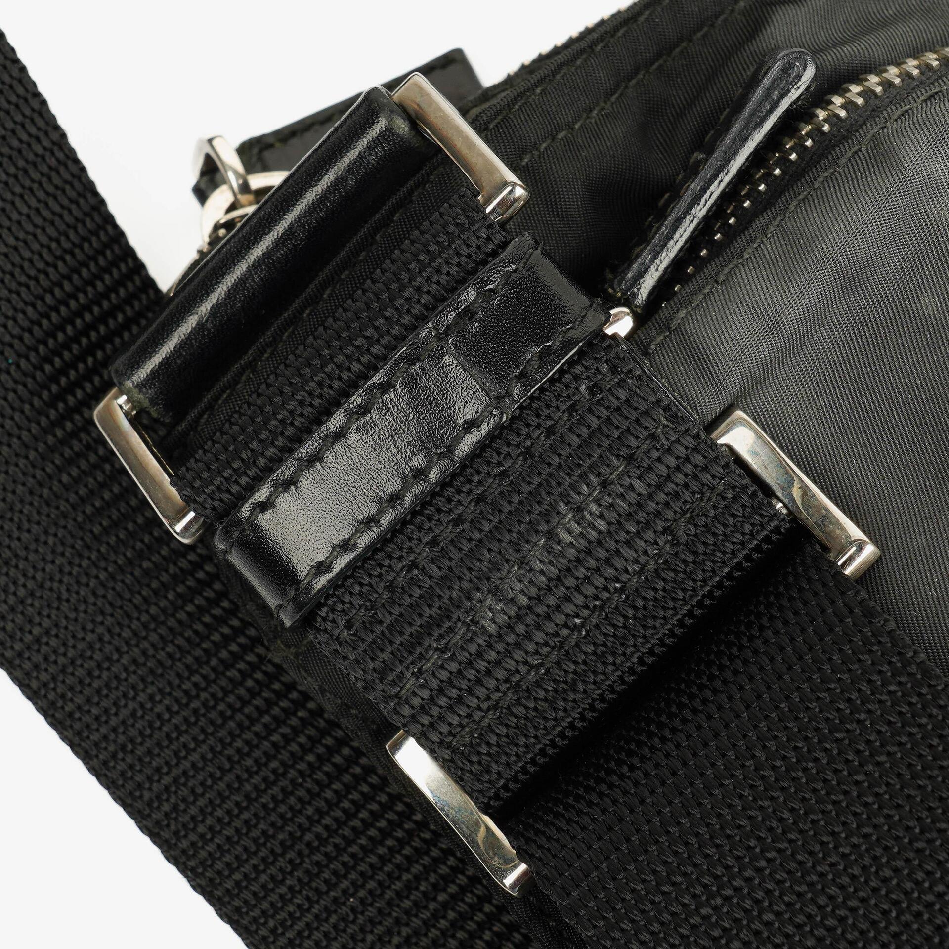 Prada Vela Sport Schwarze Nylon Umhängetasche