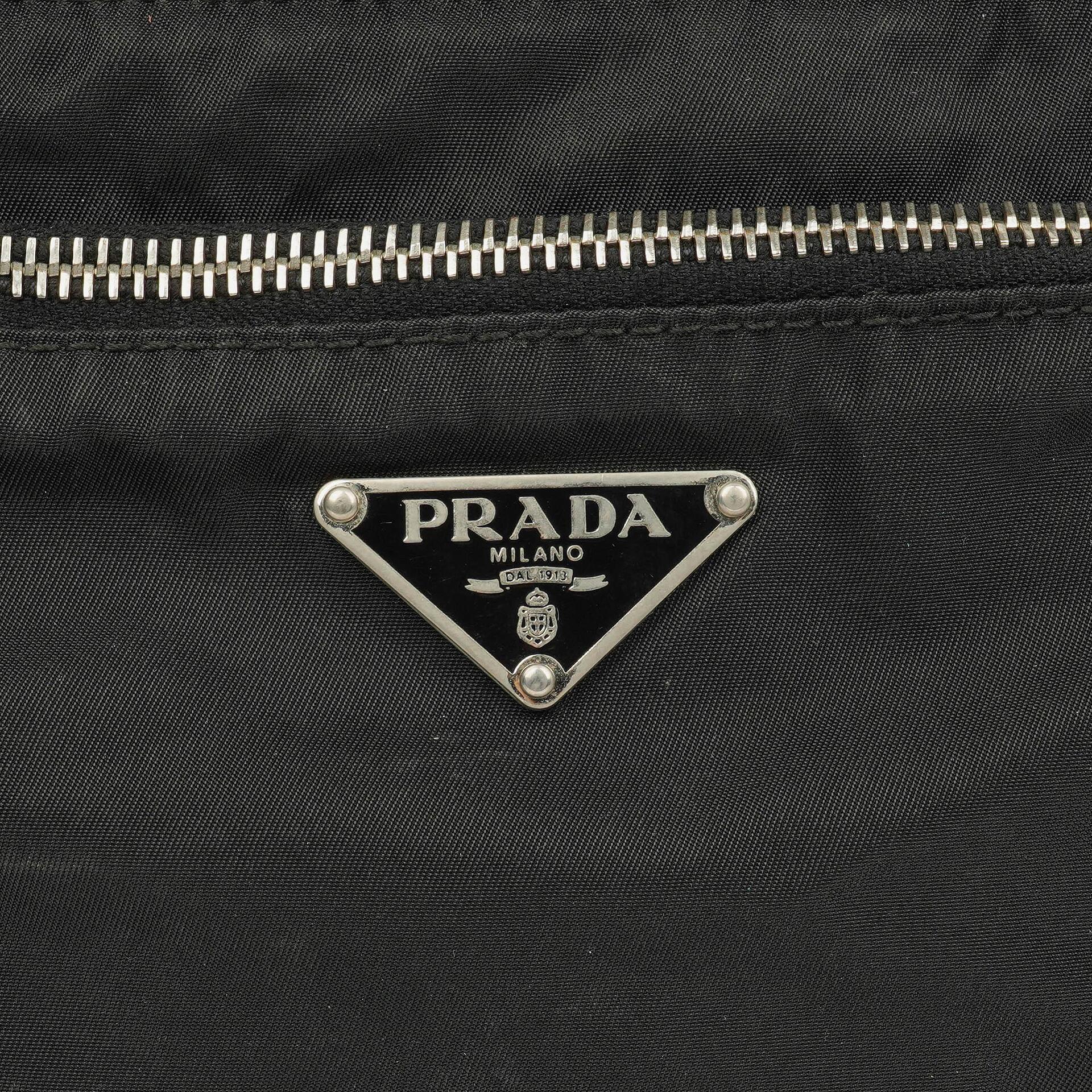 Prada Vela Sport Schwarze Nylon Umhängetasche