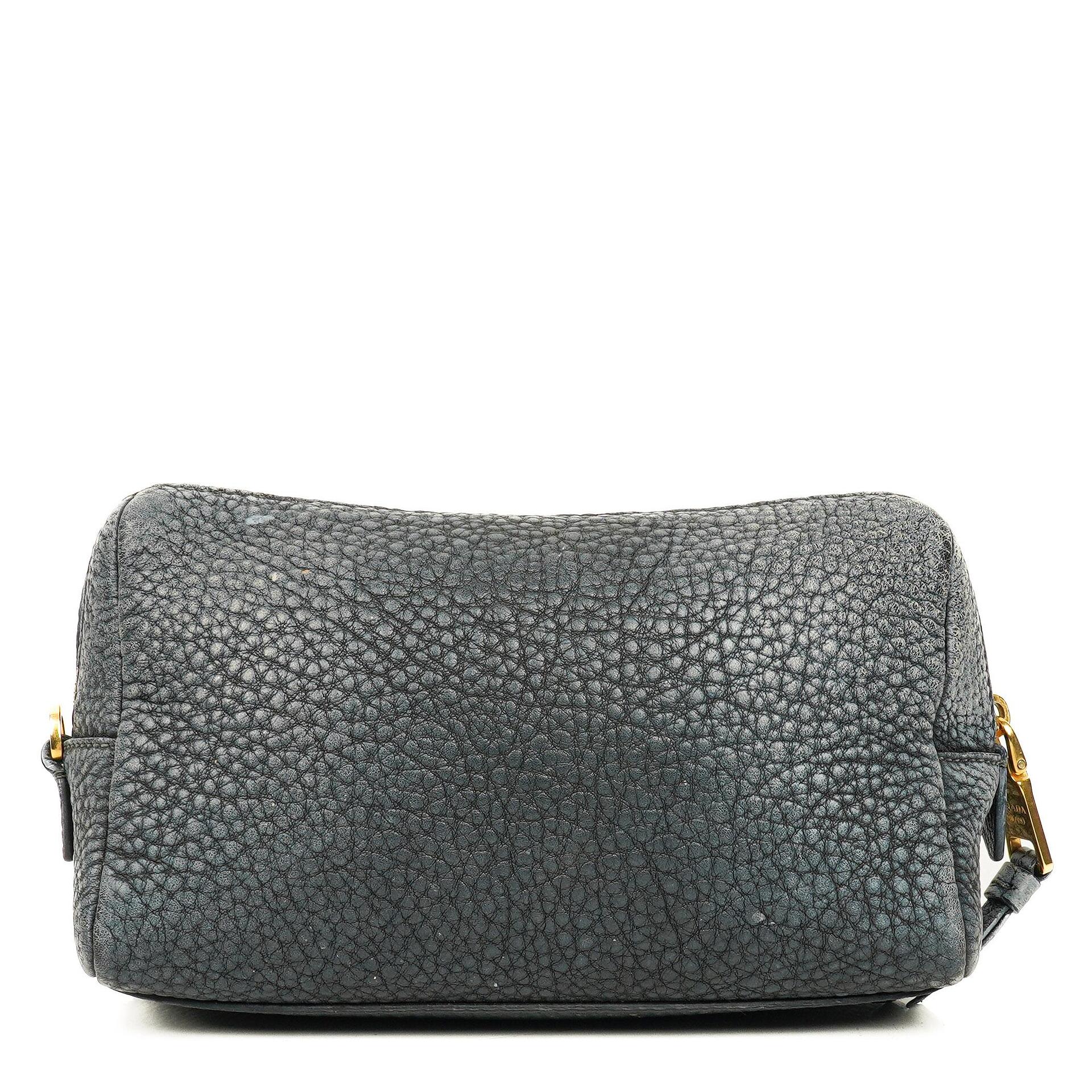Prada Vitello Daino Kosmetiktasche