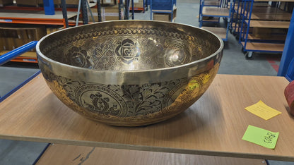XXL Singing Bowl 50 cm – 8-Metal Hand-Hammered – Chakra &amp; Sound Bath from Nepal