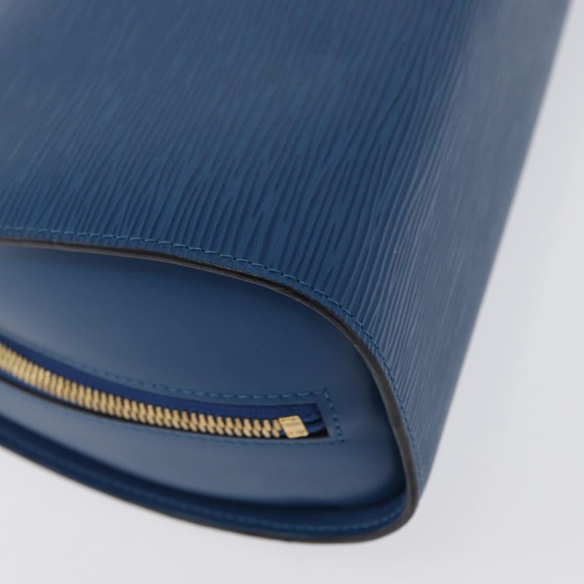 Louis Vuitton LOUIS VUITTON Epi Dauphine GM Pouch Blue M48435 LV Authentic 172381 Bag