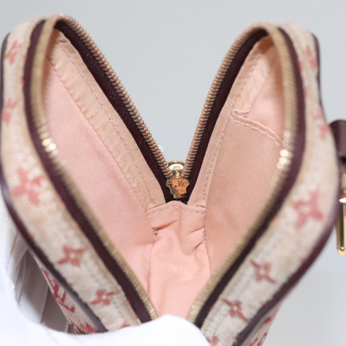 Louis Vuitton LOUIS VUITTON Monogram Mini Usu Digital Pouch Red M60001 LV Authentic 103494 Bag