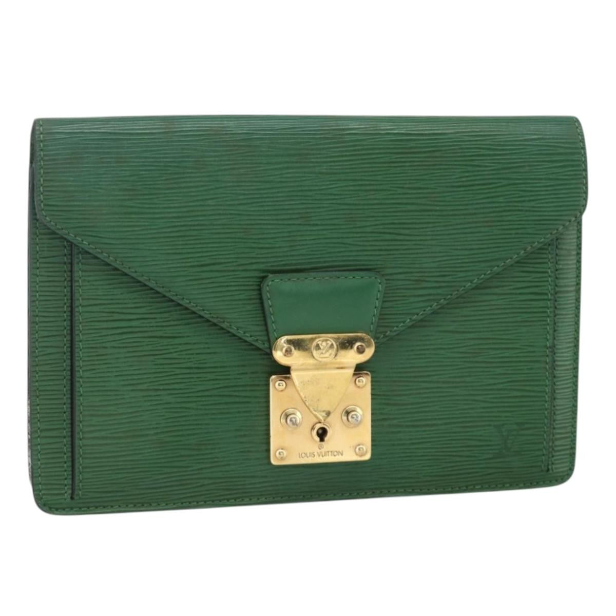 Louis Vuitton LOUIS VUITTON Epi Serie Dragonne Clutch Bag Green LV Authentic BA11887