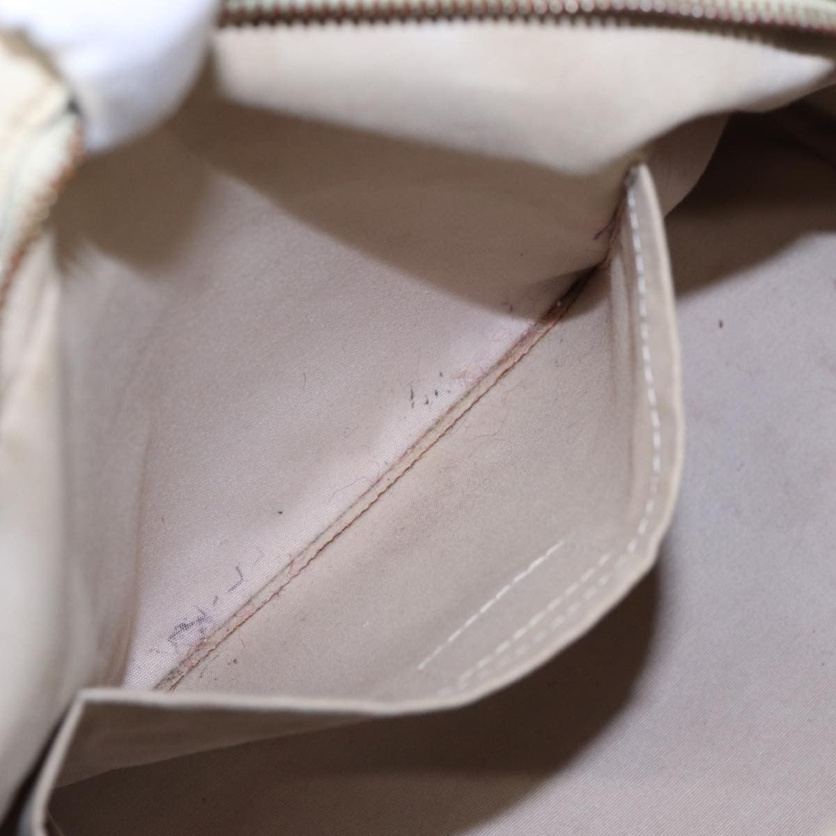 Louis Vuitton LOUIS VUITTON Epi Boring Montaigne GM Hand Bag White Yvoire M5931J LV Authentic 87942