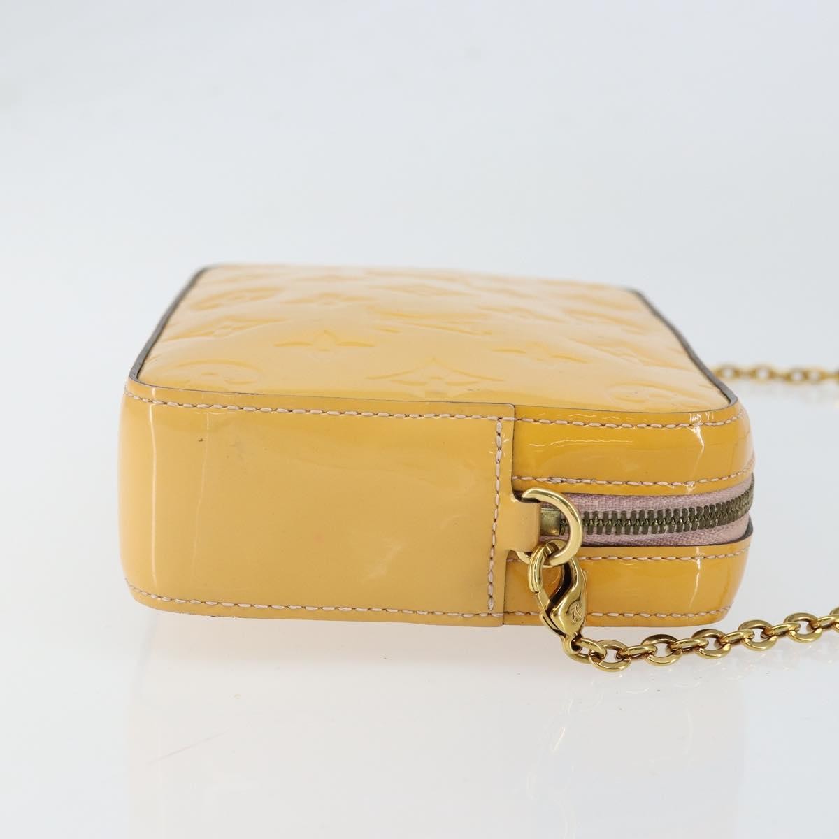 Louis Vuitton LOUIS VUITTON Monogram Vernis Camera Pouch Rose Valerine M64058 LV Authentic BA8067 Bag