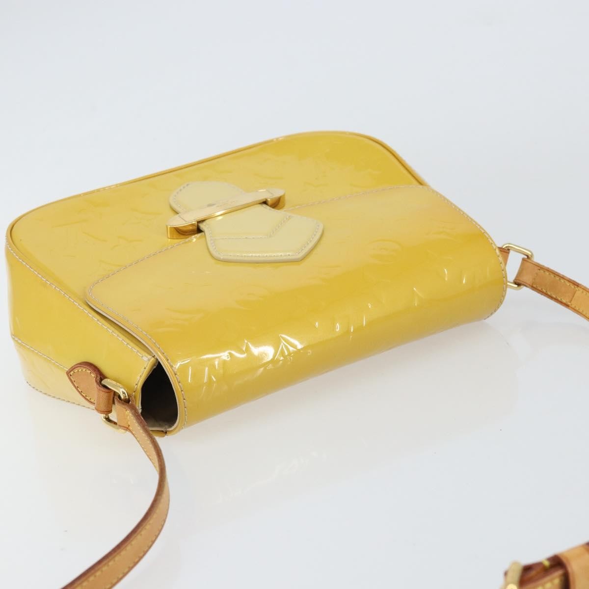Louis Vuitton LOUIS VUITTON Vernis Bell Flower GM Shoulder Bag Broncorail M91706 Authentic BA9045