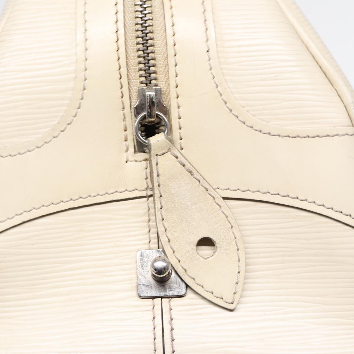 Louis Vuitton LOUIS VUITTON Epi Boring Montaigne GM Hand Bag White Yvoire M5931J LV Authentic 87942