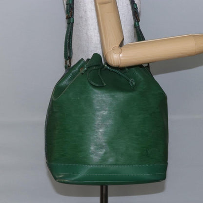 Louis Vuitton LOUIS VUITTON Epi Noe Shoulder Bag Green M44004 LV Authentic 145661