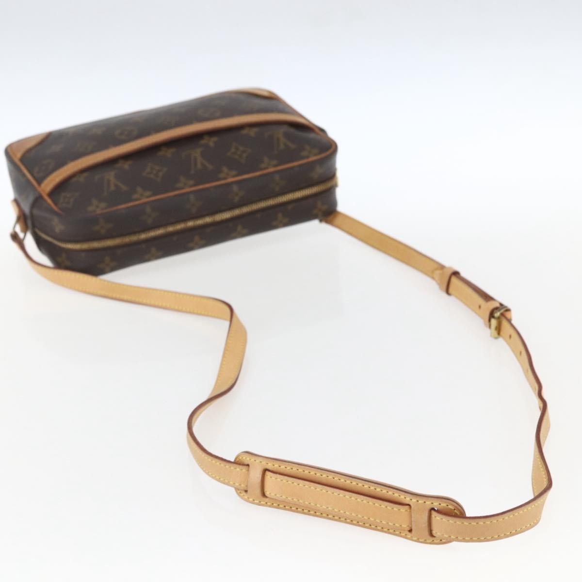 Louis Vuitton LOUIS VUITTON Monogram Trocadero 27 Shoulder Bag M51274 LV Authentic 161393