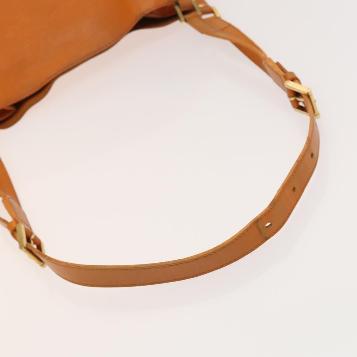 Louis Vuitton LOUIS VUITTON Epi Mandala MM Shoulder Bag Orange Mandarin M5889H LV Authentic 129904