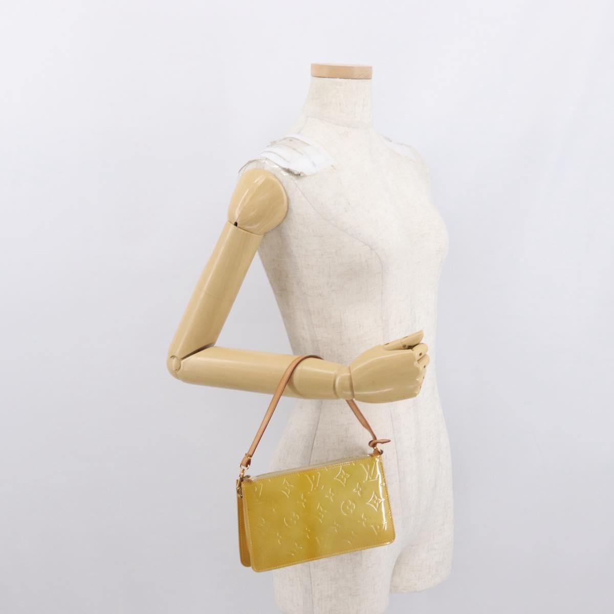 Louis Vuitton LOUIS VUITTON Monogram Vernis Lexington Accessory Pouch Beige M91010 Authentic 165721 Bag