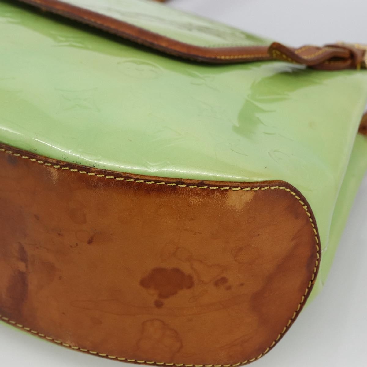 Louis Vuitton LOUIS VUITTON Vernis Biscayne Bay GM Shoulder Bag Peppermint M91285 Authentic LNZ031