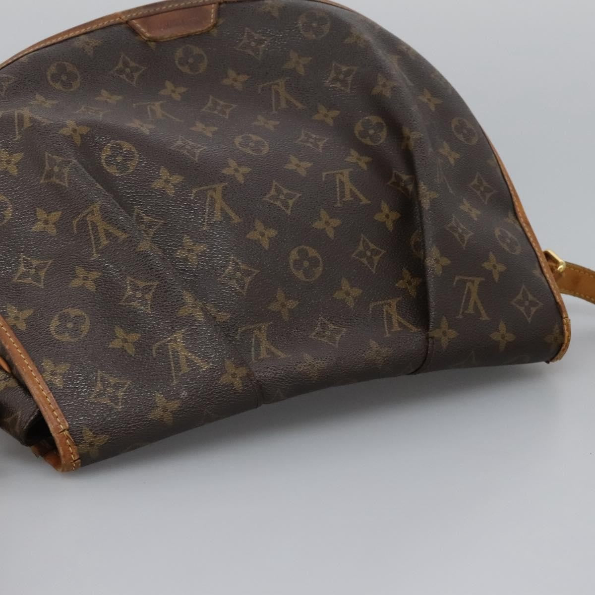 Louis Vuitton LOUIS VUITTON Monogram Menilmontant MM Shoulder Bag M40473 LV Authentic 119173