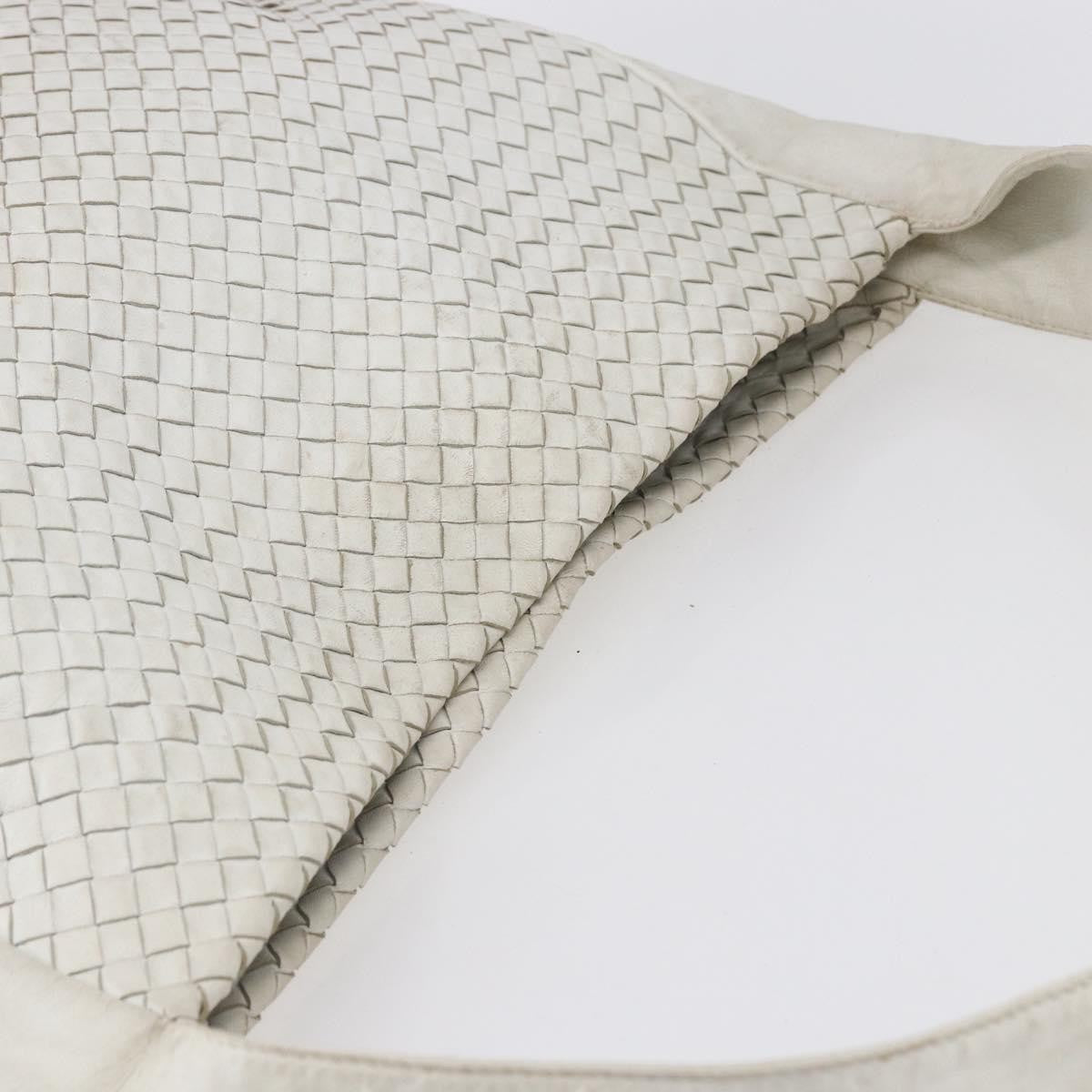 BOTTEGAVENETA BOTTEGAVENETA BOTTEGA VENETA INTRECCIATO Shoulder Bag Leather White Silver Authentic bs30958