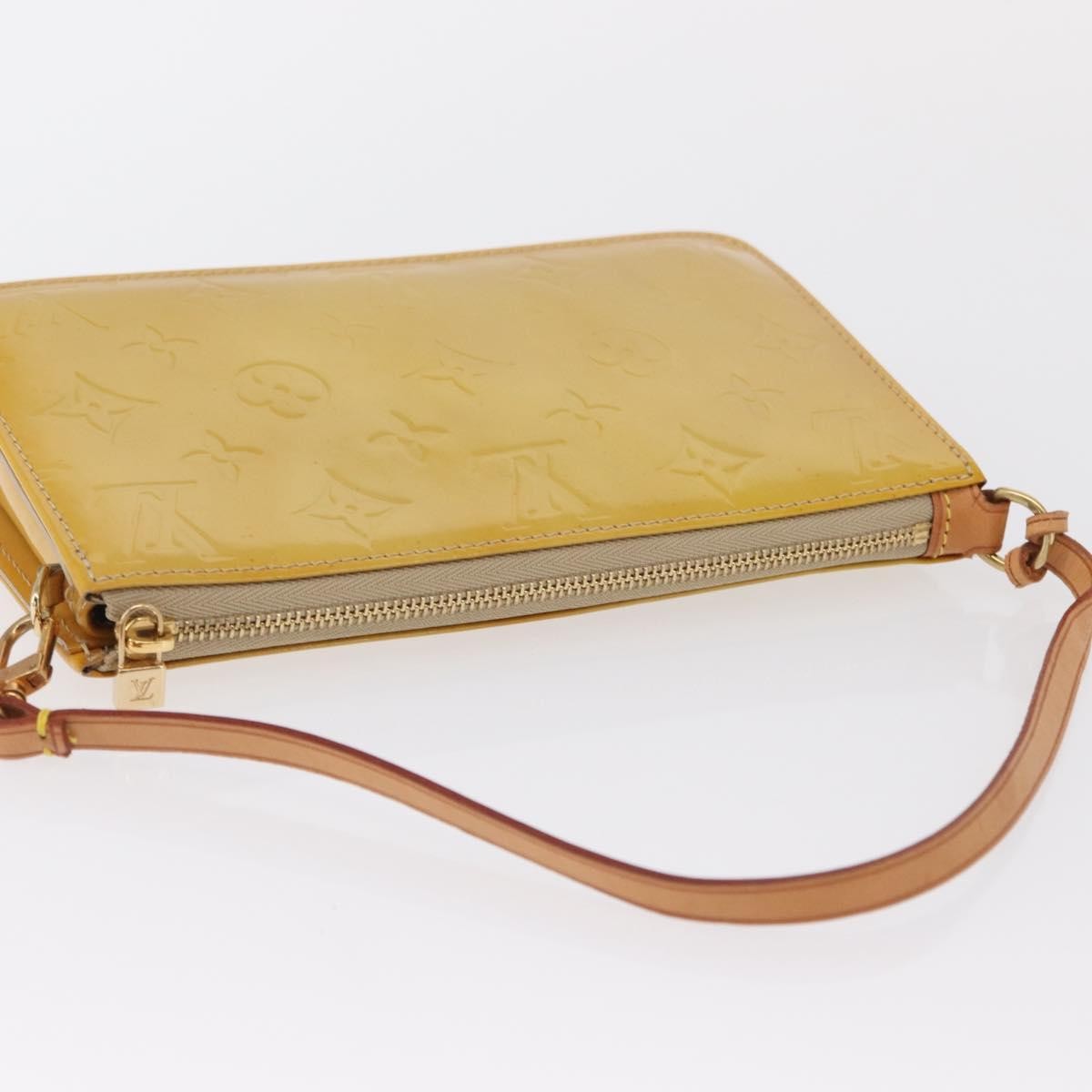 Louis Vuitton LOUIS VUITTON Monogram Vernis Lexington Accessory Pouch Beige M91010 Authentic 165721 Bag
