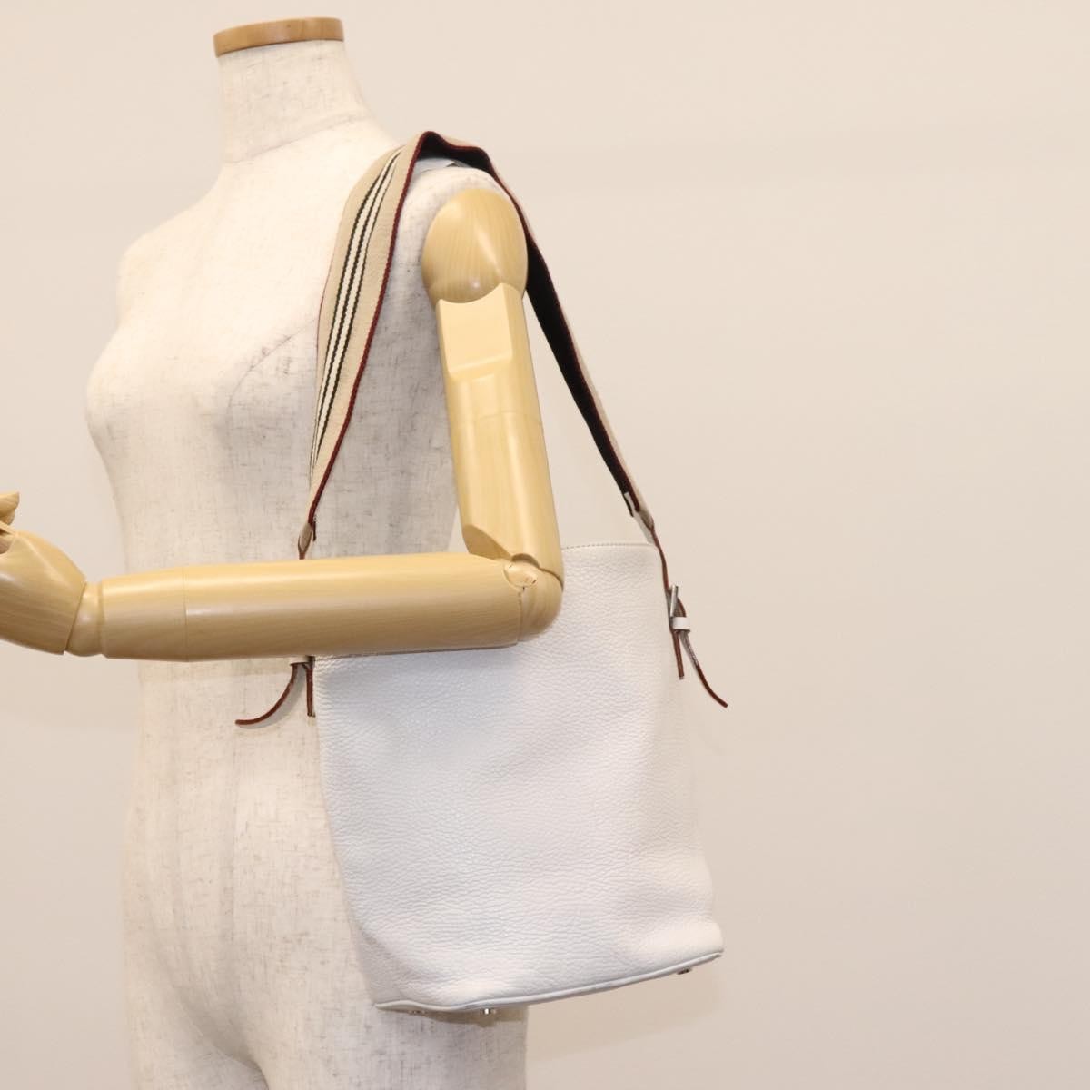 Burberry BURBERRY Shoulder Bag Leather White Silver Authentic BA2015