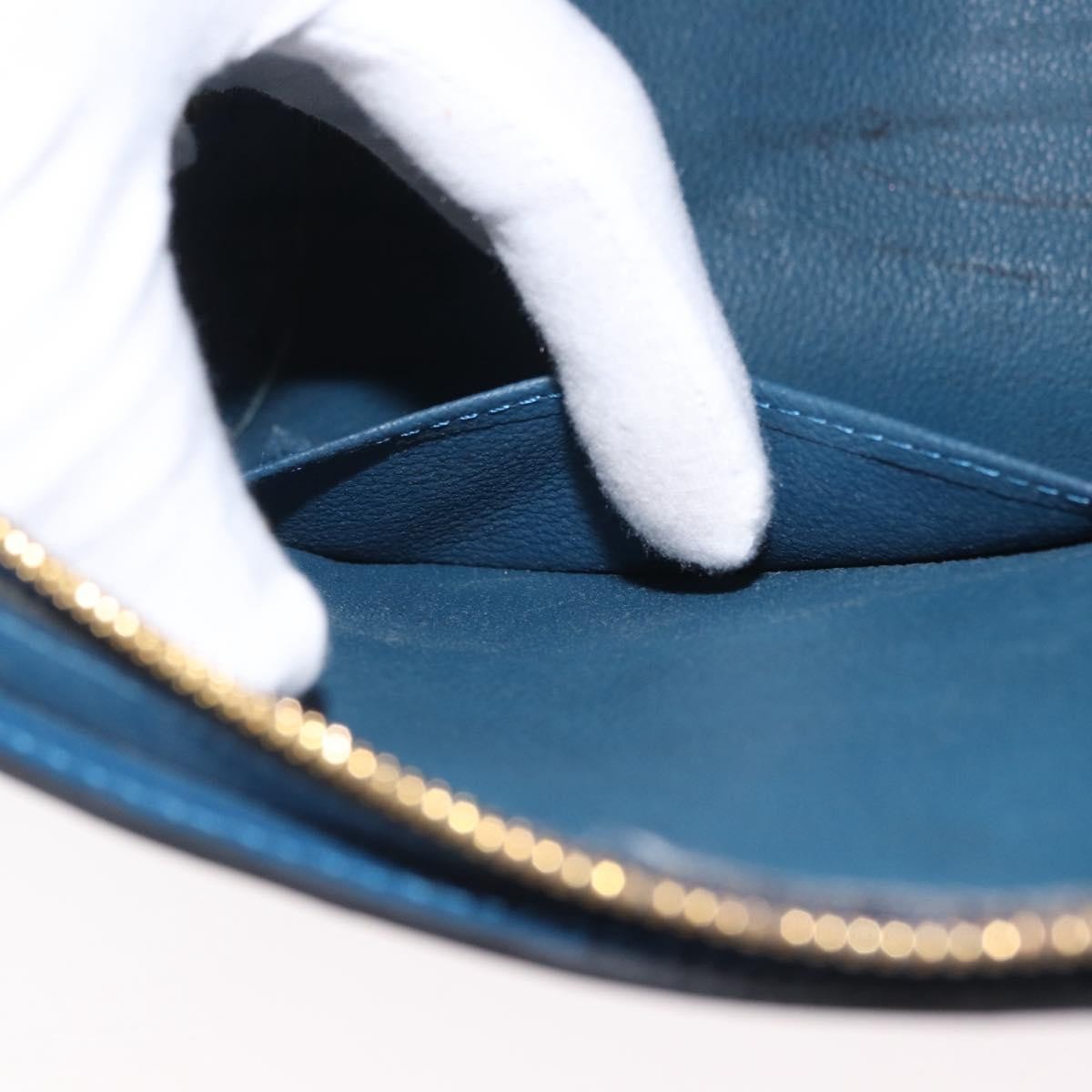 Louis Vuitton LOUIS VUITTON Epi Dauphine GM Pouch Blue M48435 LV Authentic 172381 Bag