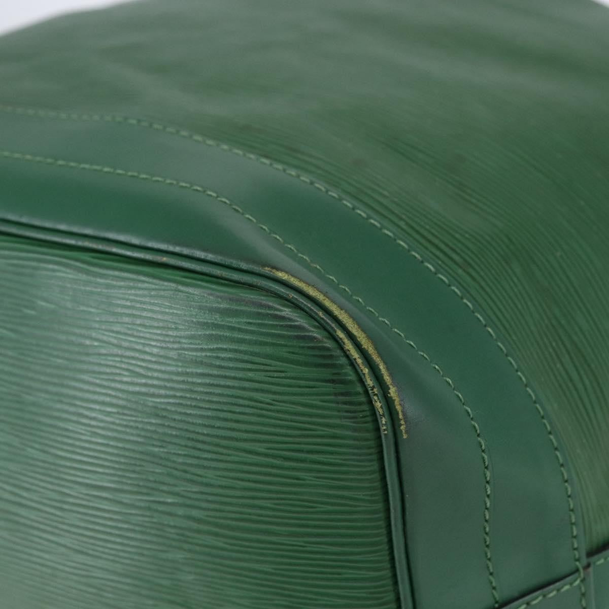 Louis Vuitton LOUIS VUITTON Epi Noe Shoulder Bag Green M44004 LV Authentic 145661