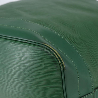 Louis Vuitton LOUIS VUITTON Epi Noe Shoulder Bag Green M44004 LV Authentic 145661