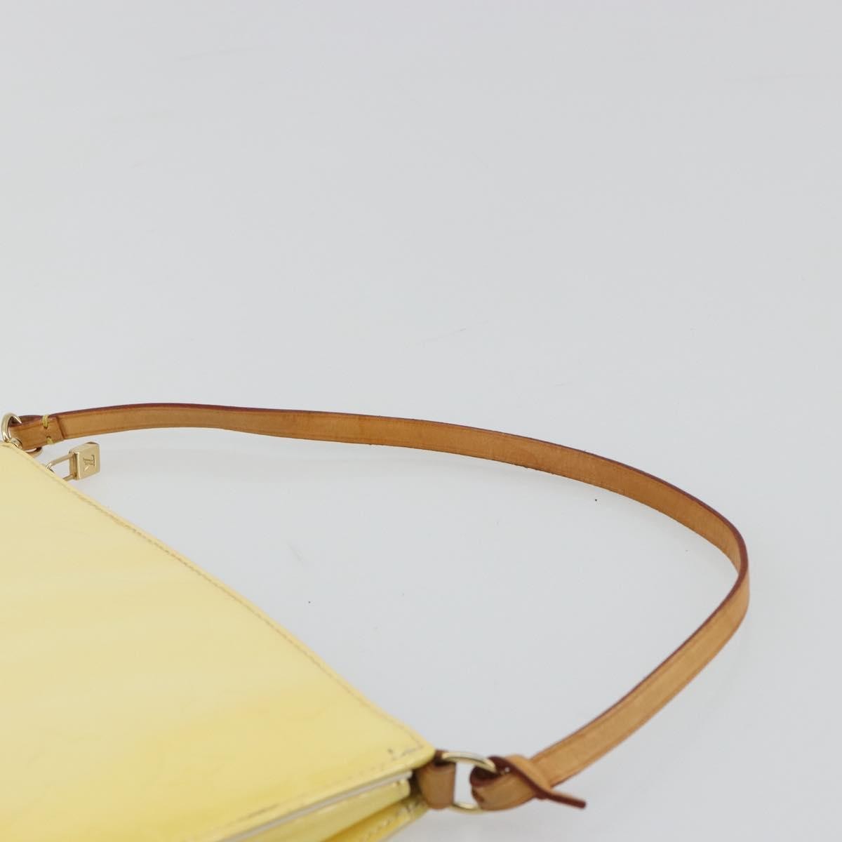 Louis Vuitton LOUIS VUITTON Monogram Vernis Lexington Pouch Beige M91010 LV Authentic mr2421 Bag