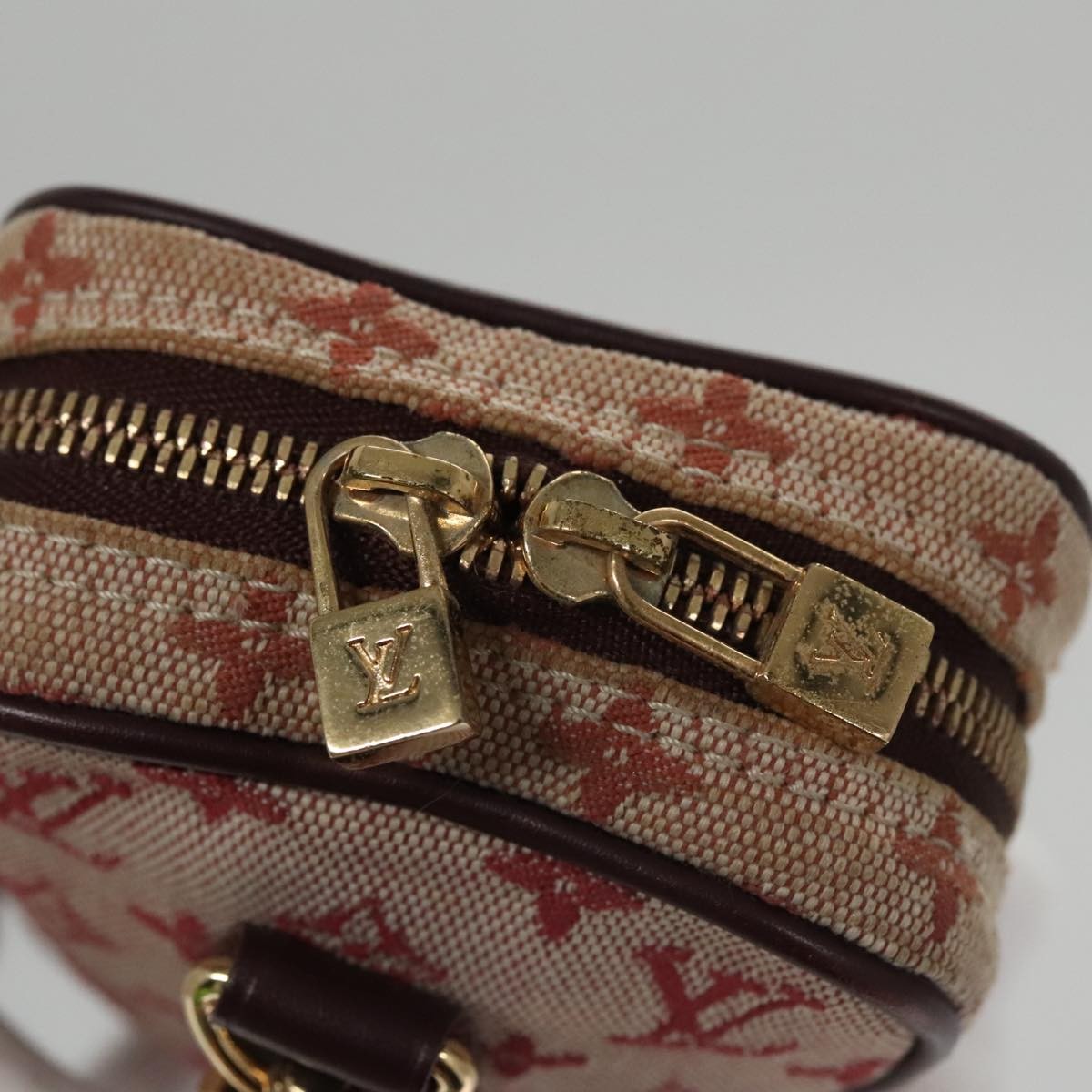Louis Vuitton LOUIS VUITTON Monogram Mini Usu Digital Pouch Red M60001 LV Authentic 103494 Bag