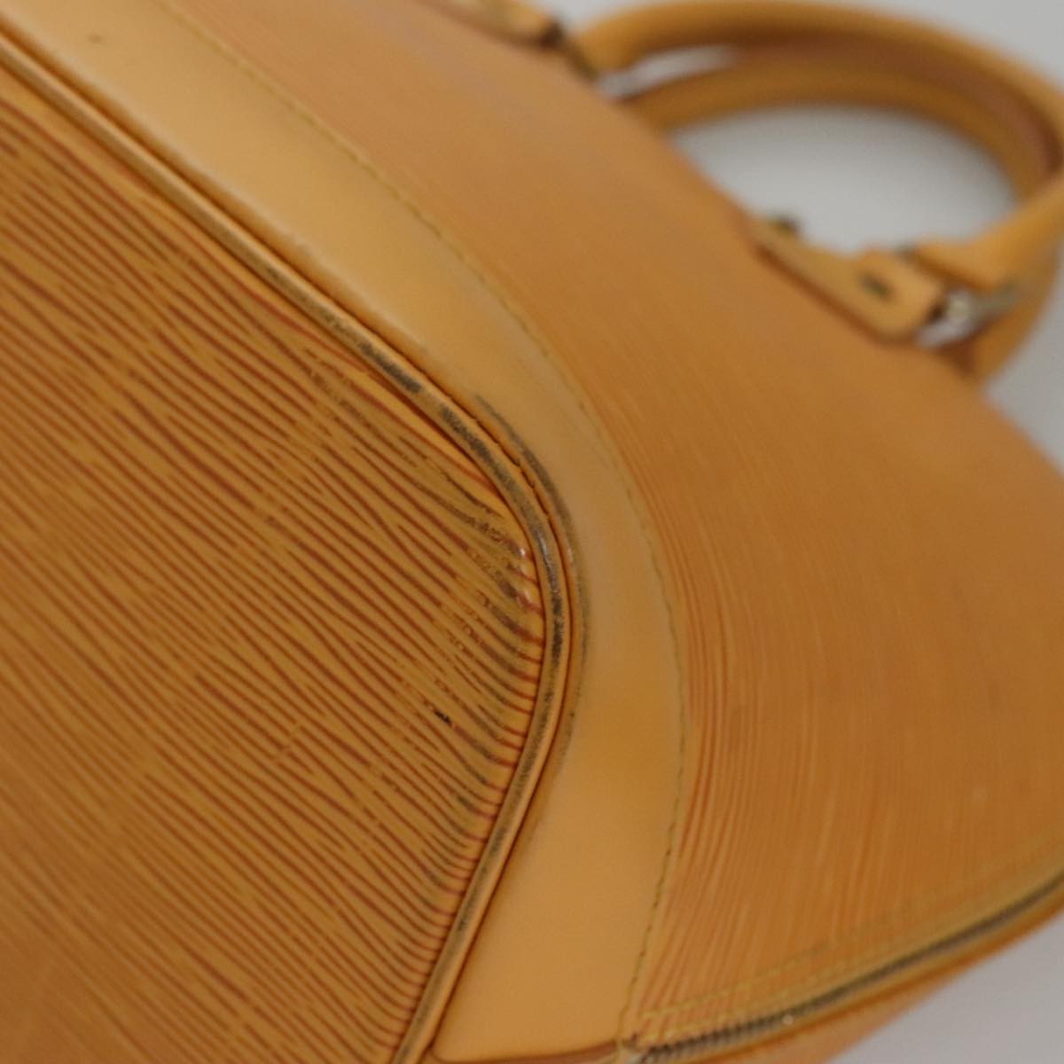 Louis Vuitton LOUIS VUITTON Epi Alma Hand Bag Yellow M52149 LV Authentic 107462