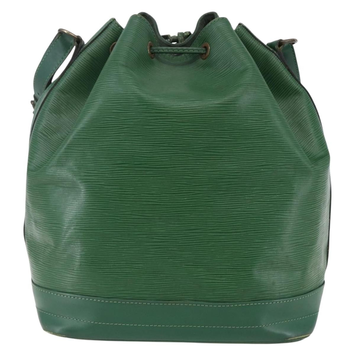 Louis Vuitton LOUIS VUITTON Epi Noe Shoulder Bag Green M44004 LV Authentic 145661