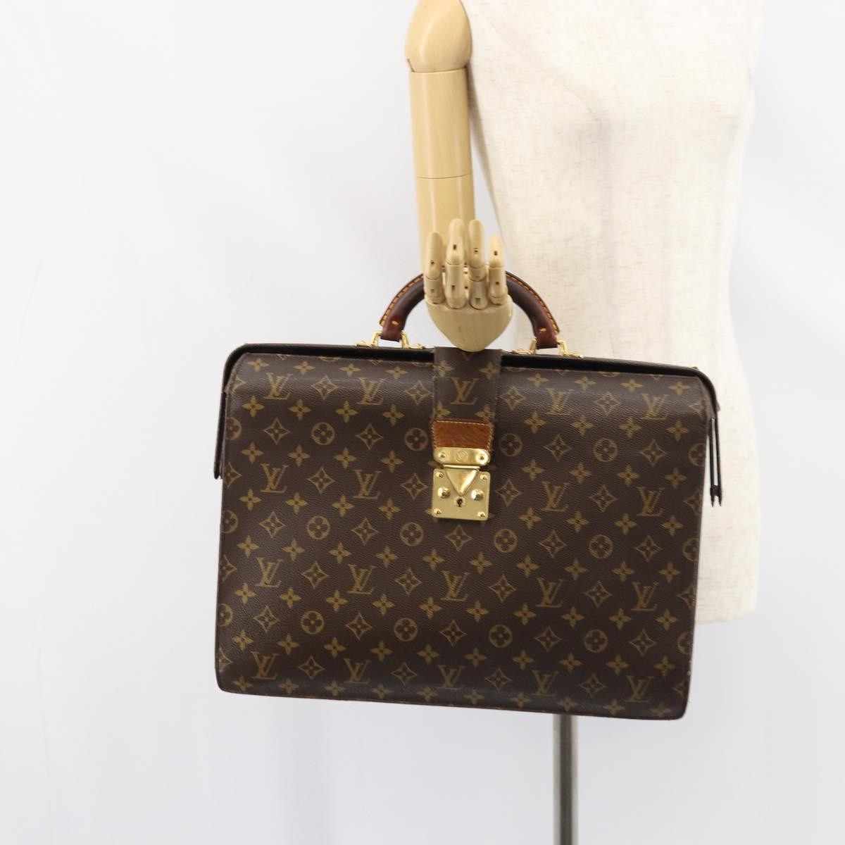 Louis Vuitton LOUIS VUITTON Monogram Serviette Fermoir Business Bag M53305 LV Authentic bs32001