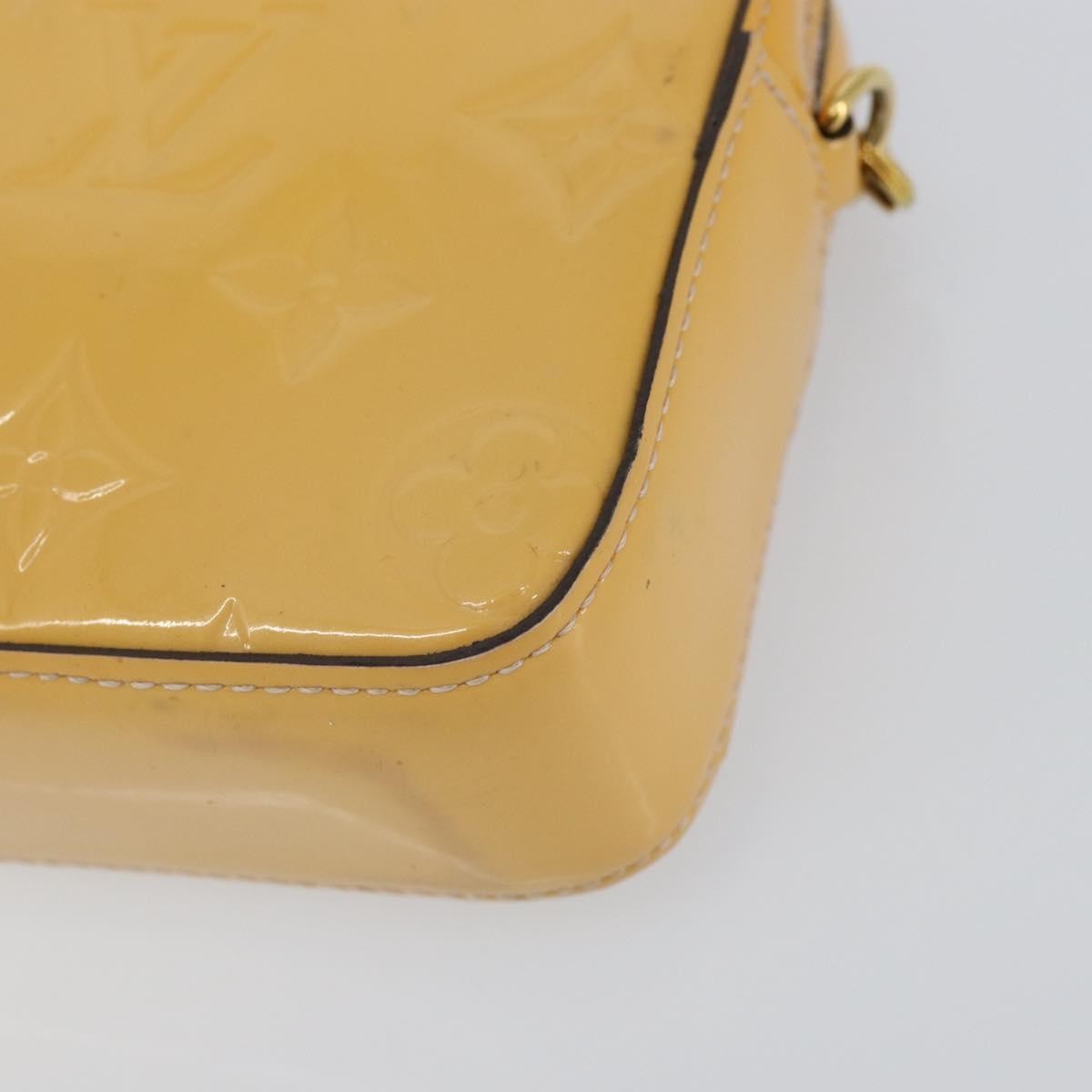 Louis Vuitton LOUIS VUITTON Monogram Vernis Camera Pouch Rose Valerine M64058 LV Authentic BA8067 Bag