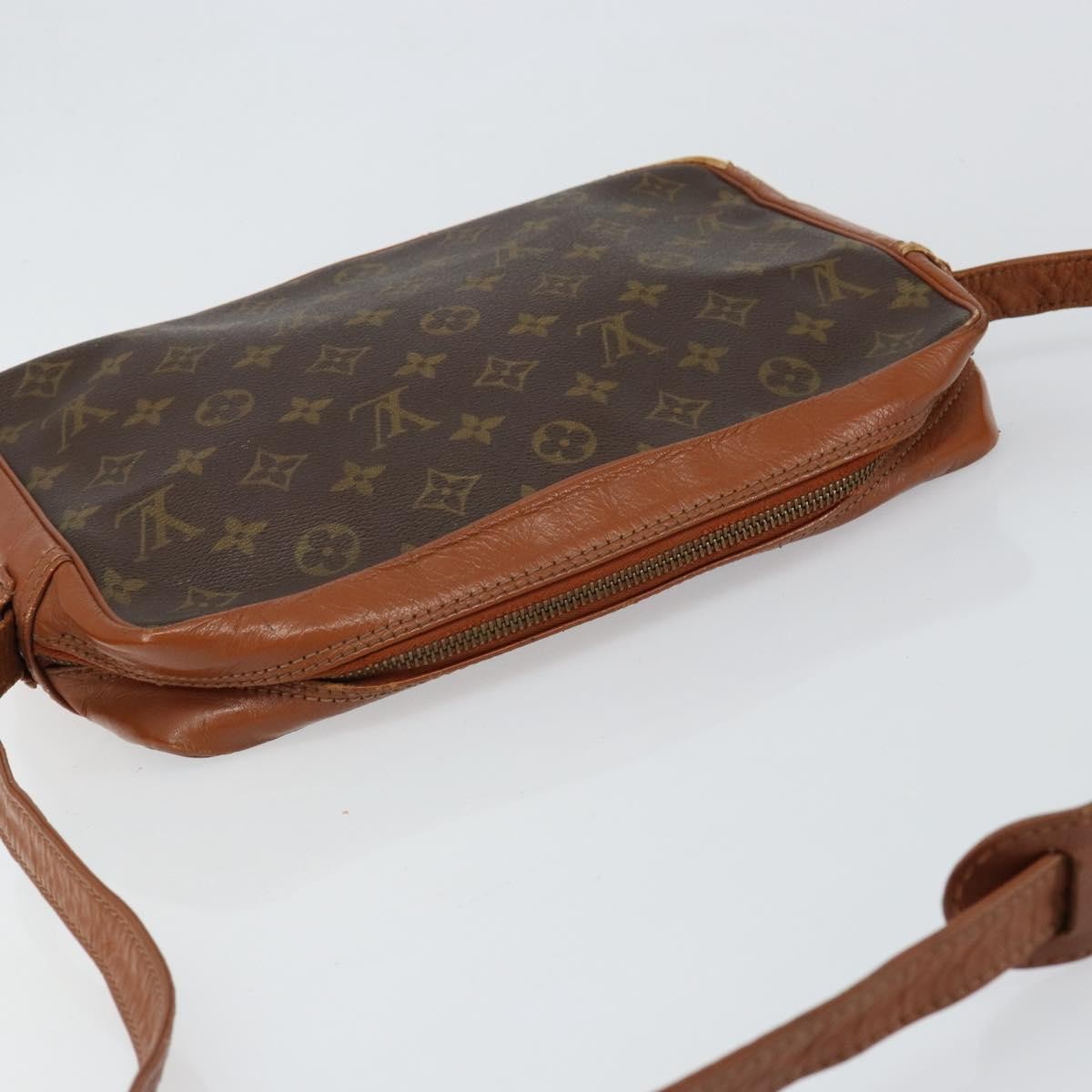 Louis Vuitton LOUIS VUITTON Monogram Sac Bandouliere Shoulder Bag M51364 LV Authentic 146404