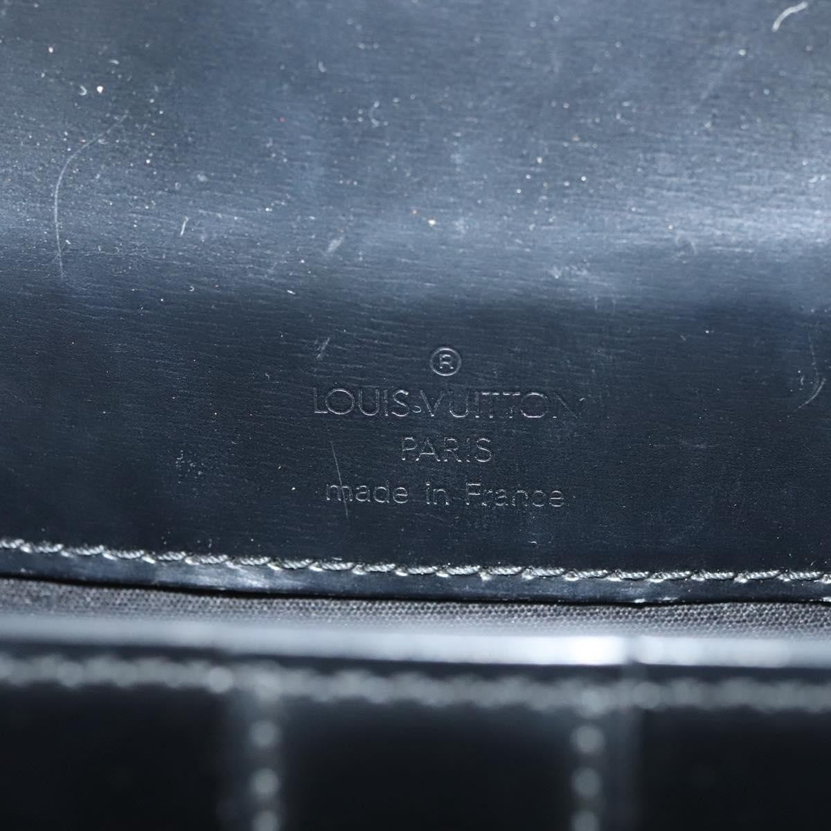 Louis Vuitton LOUIS VUITTON Pister Shoulder Bag Leather Black M92222 LV Authentic bs26496