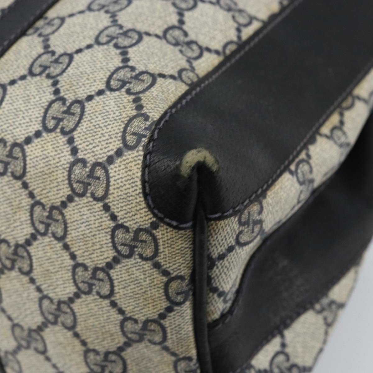 Gucci GUCCI GG Supreme Hand Bag PVC Navy Gold Authentic YKZ165