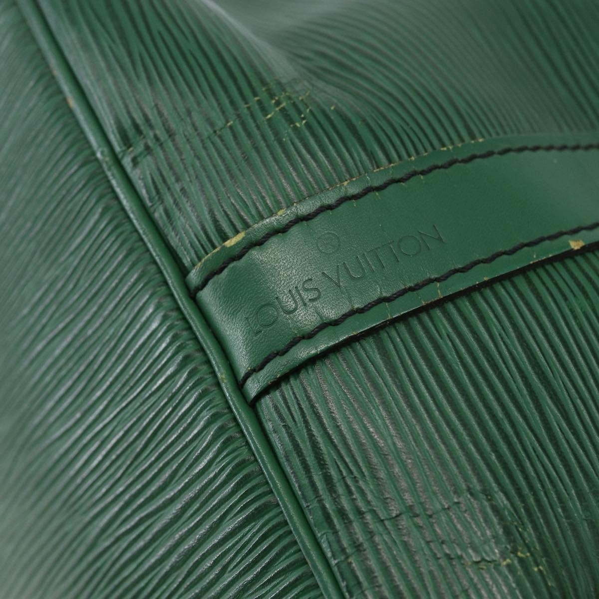 Louis Vuitton LOUIS VUITTON Epi Petit Noe Shoulder Bag Green M44104 LV Authentic 144617
