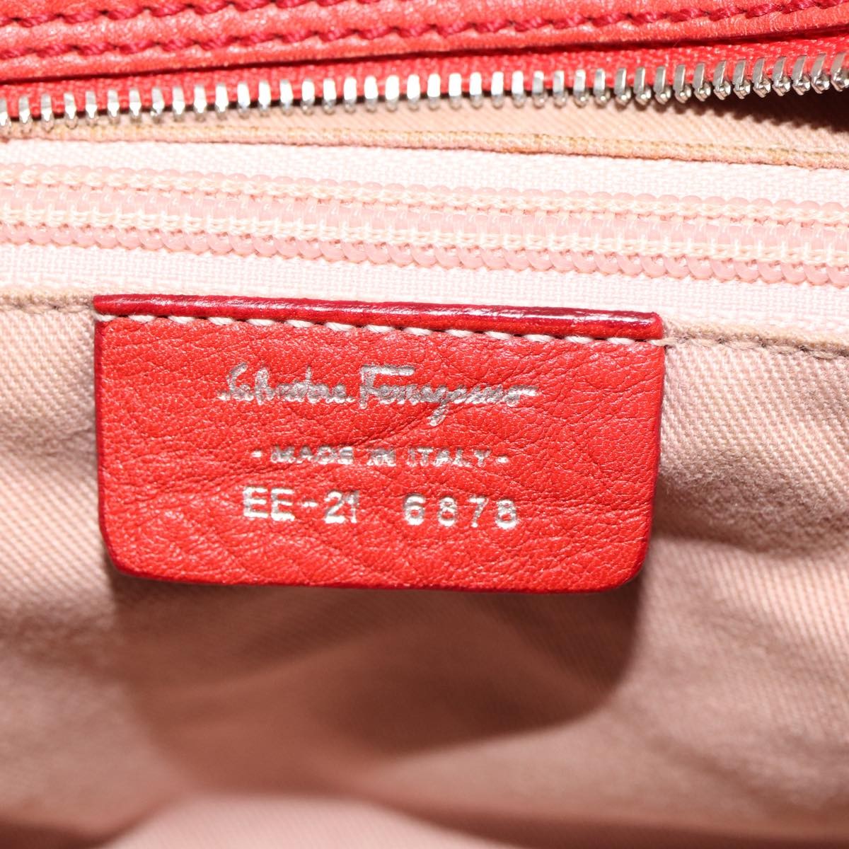 Salvatore Ferragamo Salvatore Ferragamo Gancini Hand Bag Leather 2way Red Authentic 78767