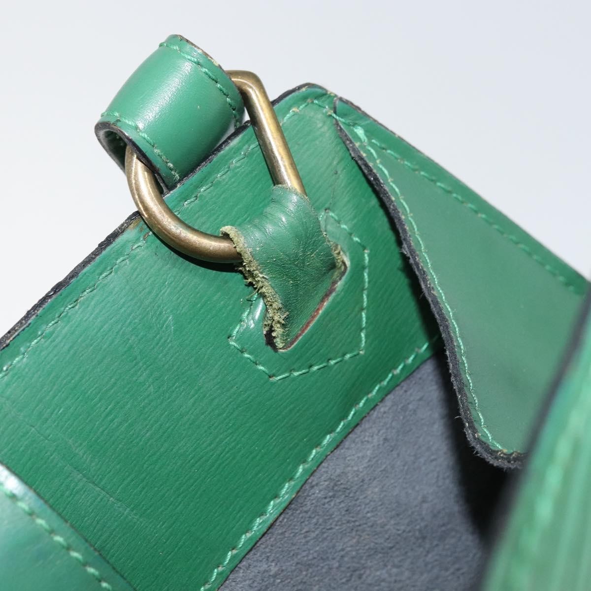 Louis Vuitton LOUIS VUITTON Epi Cluny Shoulder Bag Green M52254 LV Authentic 156348