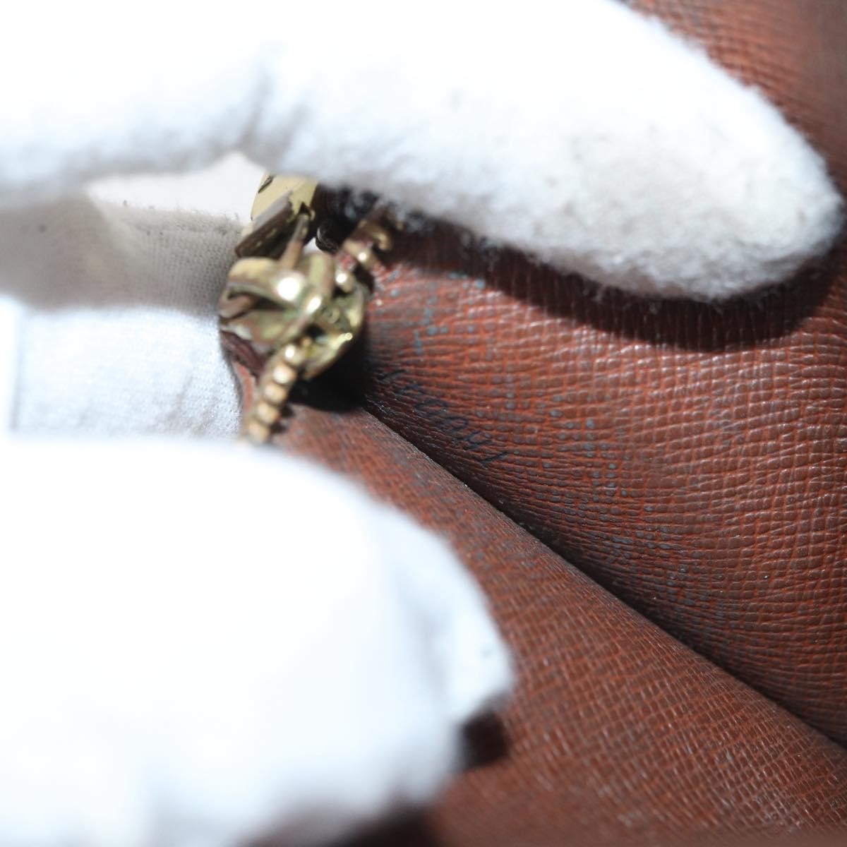 Louis Vuitton LOUIS VUITTON Graffiti Porte Monnaie Credit Wallet Khaki M92188 Authentic ARZ914 Bag
