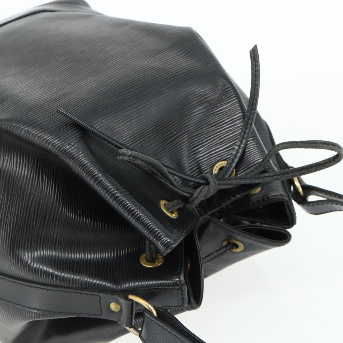 Louis Vuitton LOUIS VUITTON Epi Noe Shoulder Bag Black M44002 LV Authentic ka4110