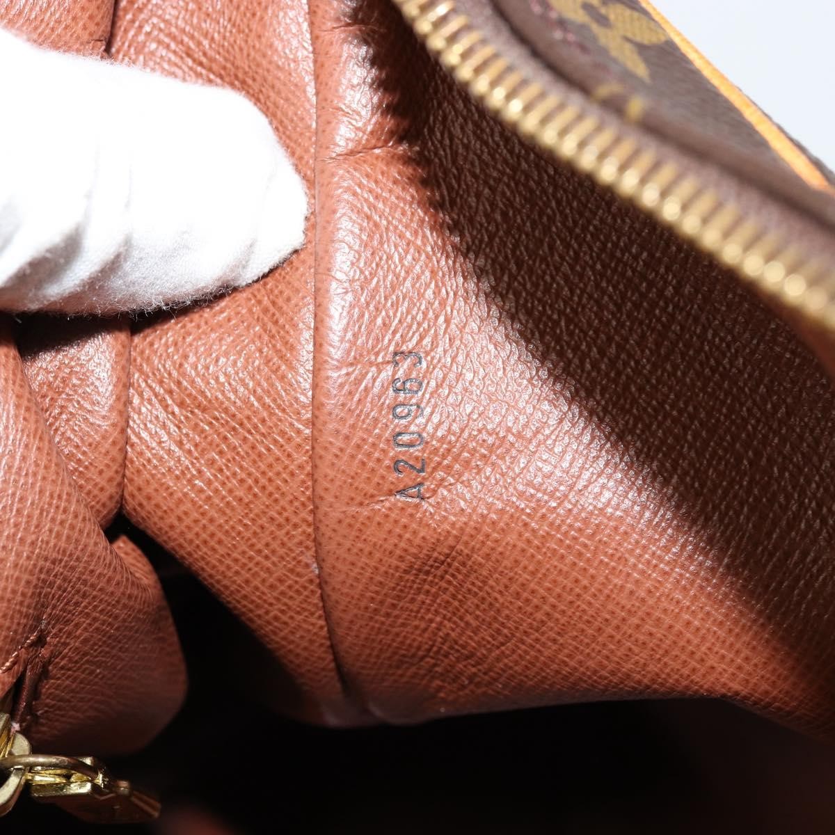 Louis Vuitton LOUIS VUITTON Monogram Boulogne 30 Shoulder Bag M51265 LV Authentic 178141