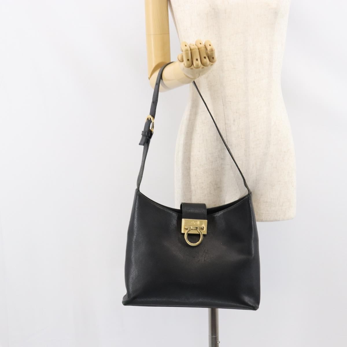 Salvatore Ferragamo Salvatore Ferragamo Gancini Shoulder Bag Leather Black Gold Authentic BA8226